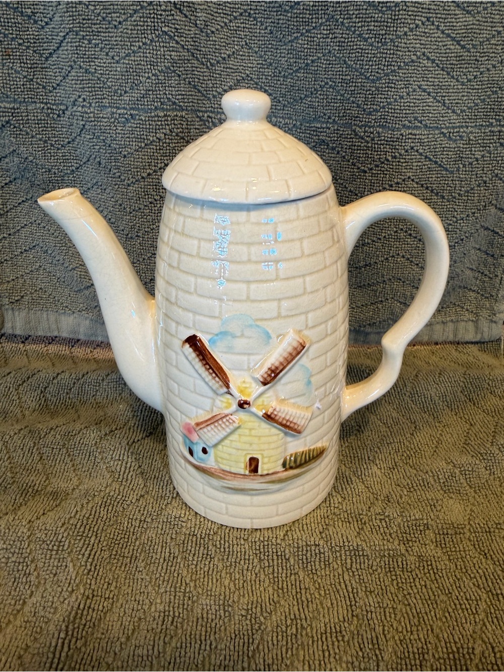 Ceramic White Windmill Teapot - Decorative Home Kitchen Pitcher